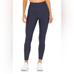 Alo 7/8 High-Waist Airlift Legging in Navy